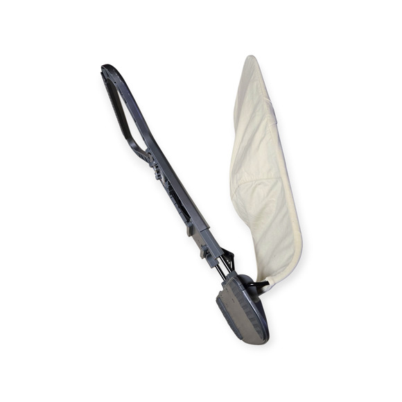 Ergobaby 3-in-1 Evolve Bouncer in Cream - Picture 5 of 8